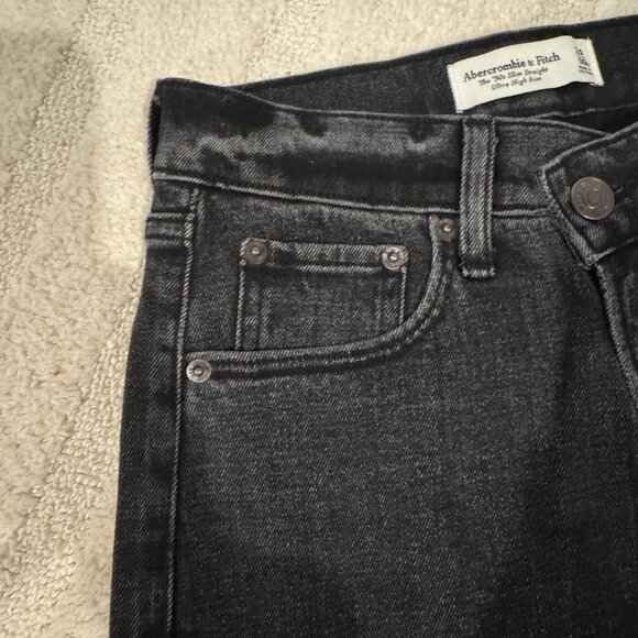 Abercrombie & Fitch The 90s Slim Straight Ultra High Rise - Short - Picture 4 of 11